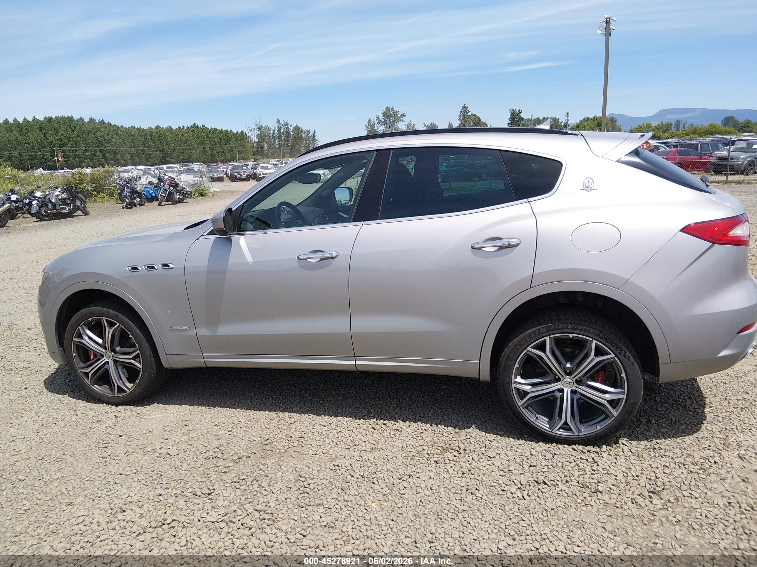 2018 MASERATI LEVANTE S GRANSPORT