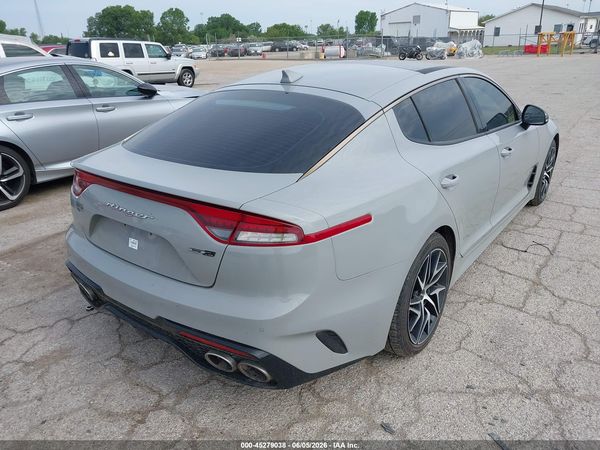 2022 KIA STINGER GT-LINE