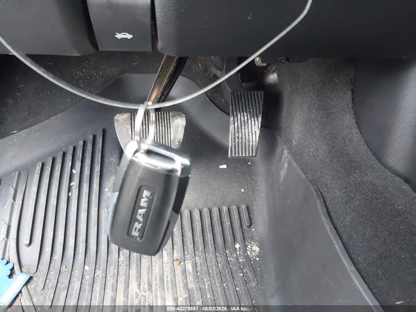 2022 RAM 1500 BIG HORN  4X2 6'4 BOX