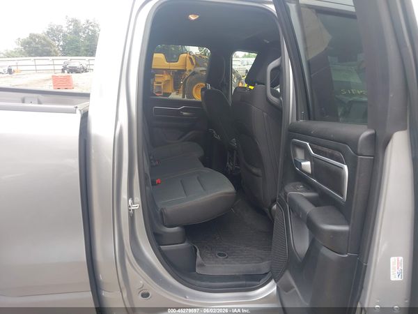2022 RAM 1500 BIG HORN  4X2 6'4 BOX