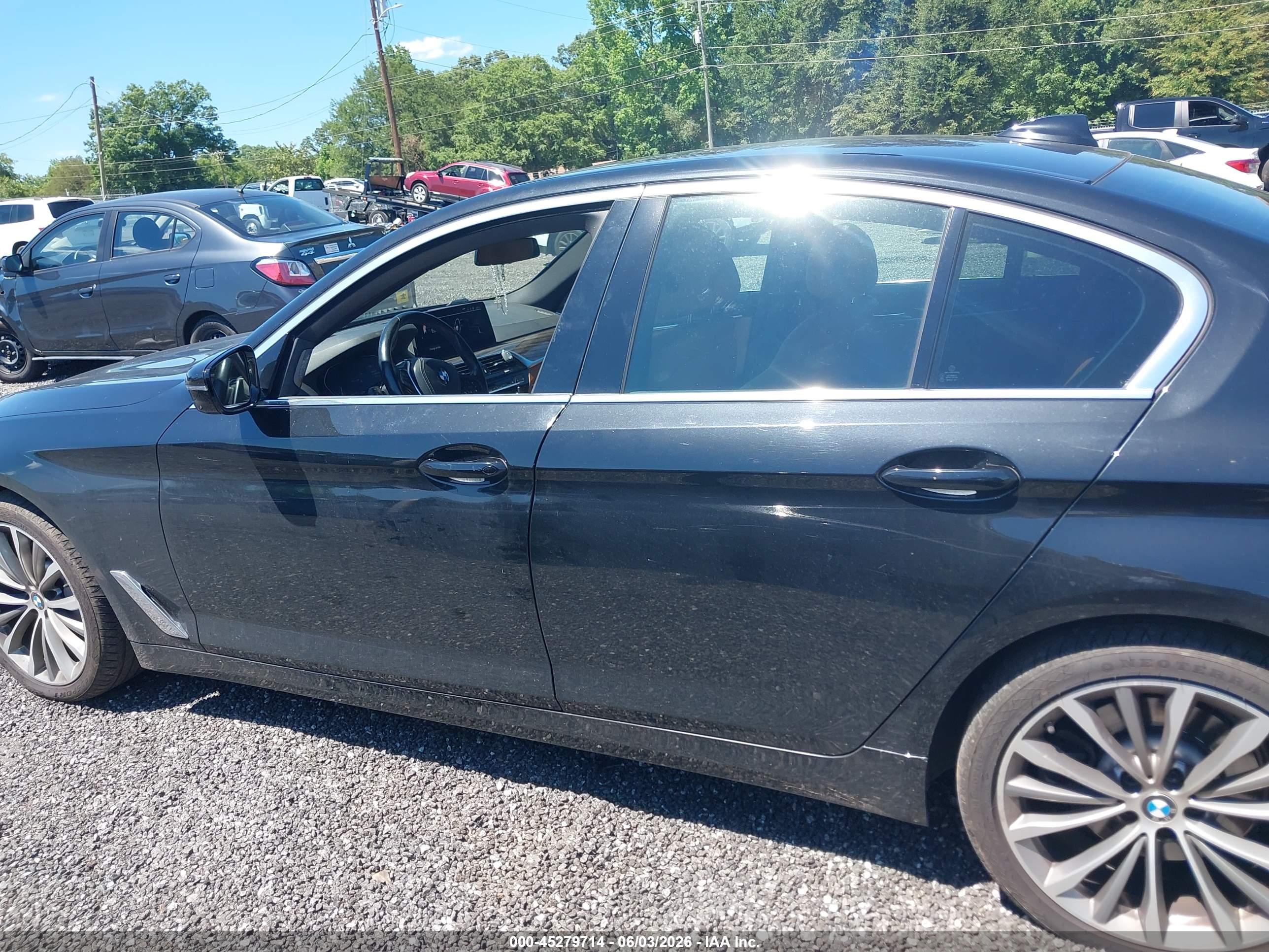 2021 BMW 530I