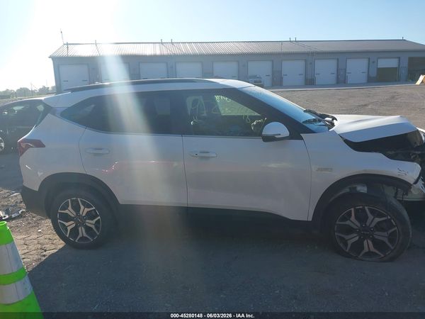2023 KIA SELTOS EX