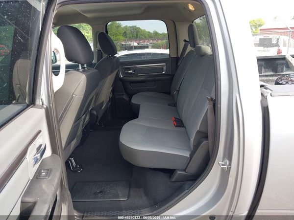 2021 RAM 1500 CLASSIC SLT  4X2 5'7 BOX