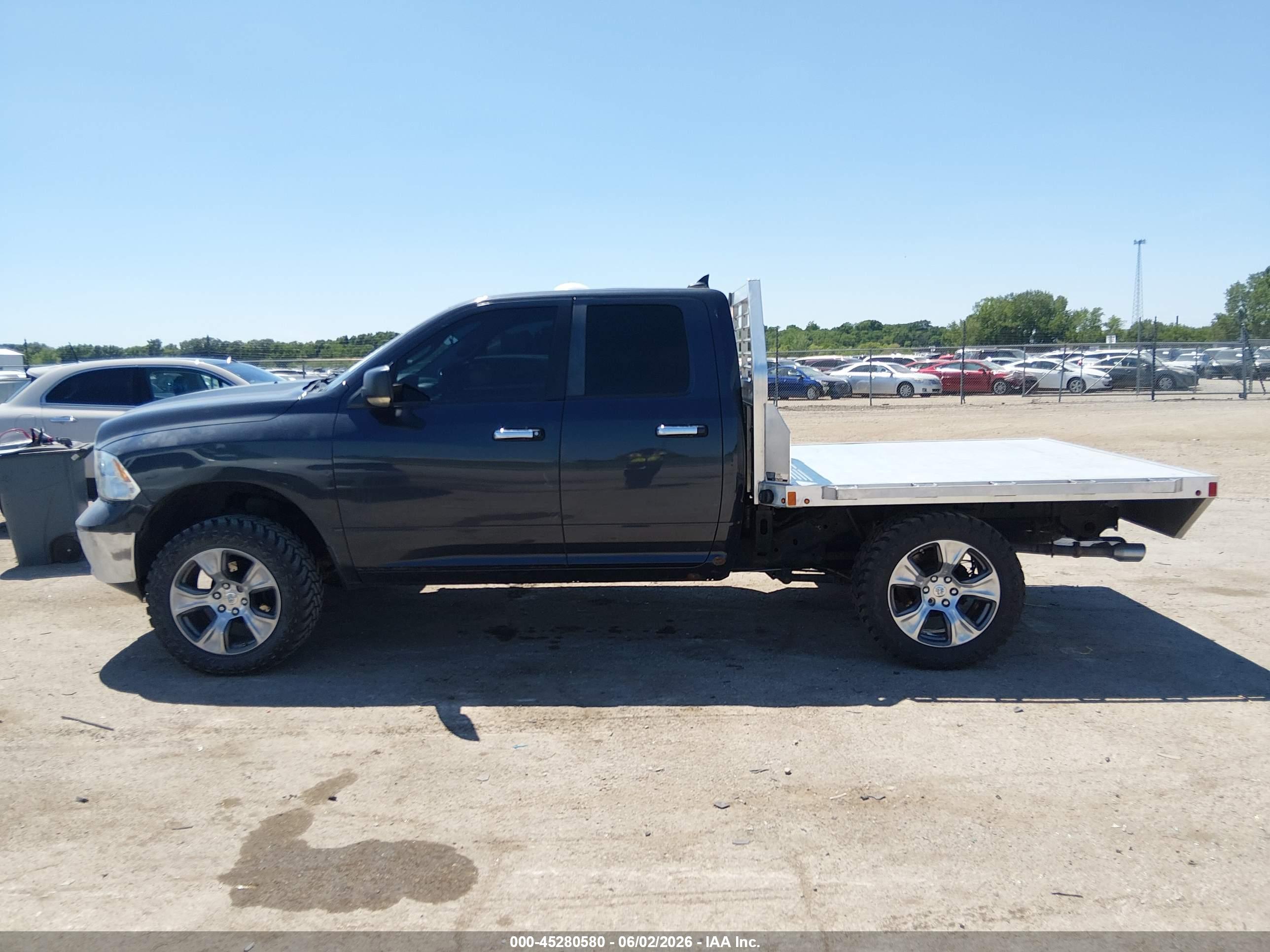 2017 RAM 1500 BIG HORN  4X4 6'4 BOX