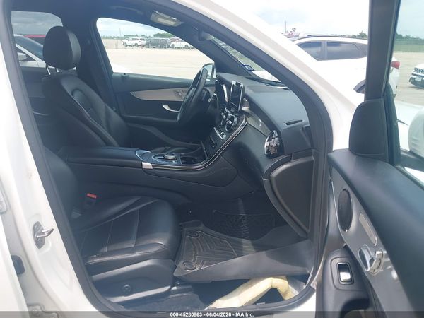 2019 MERCEDES-BENZ GLC 300 GLC300