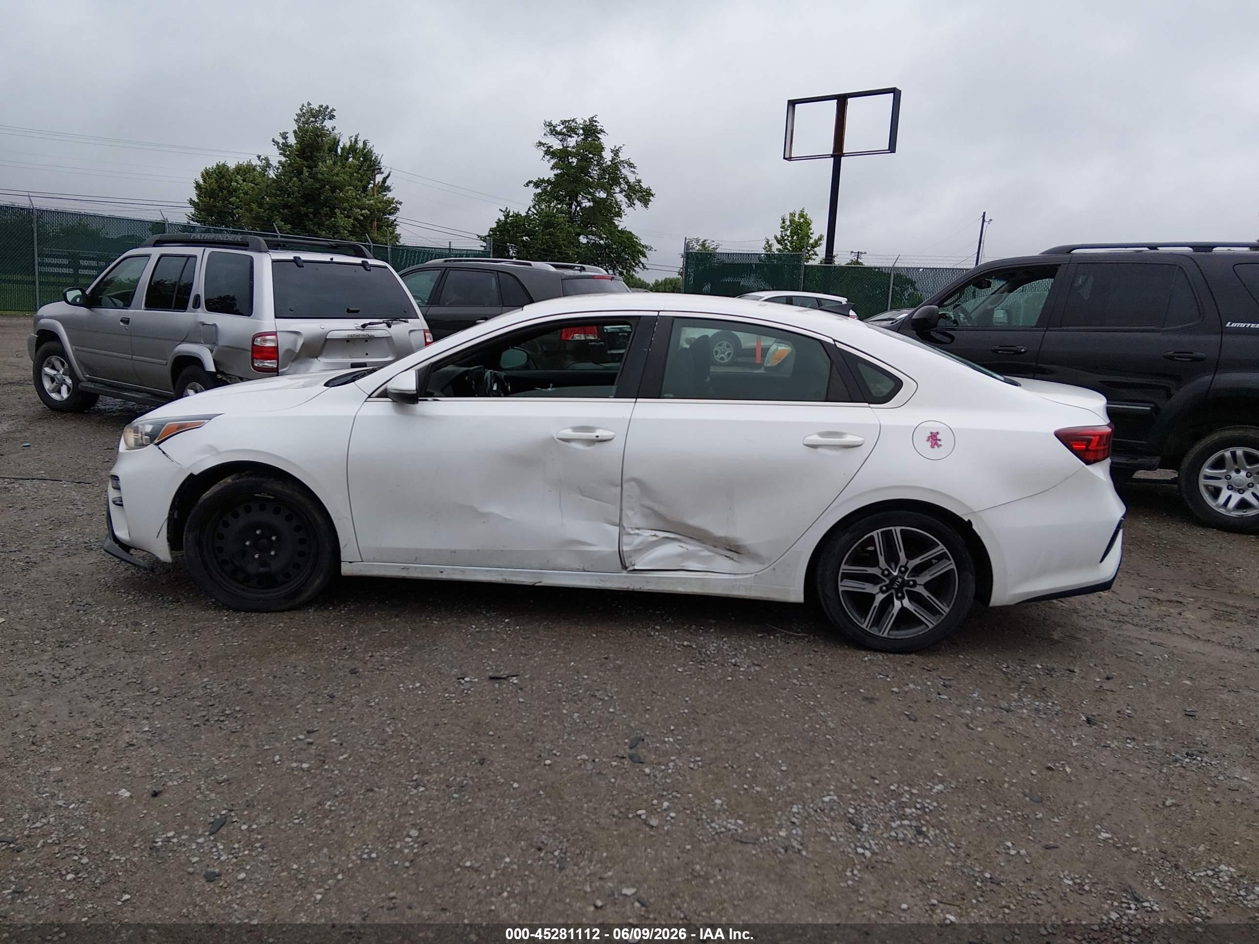 2019 KIA FORTE EX