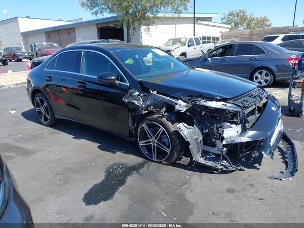 2019 MERCEDES-BENZ A 220 A220