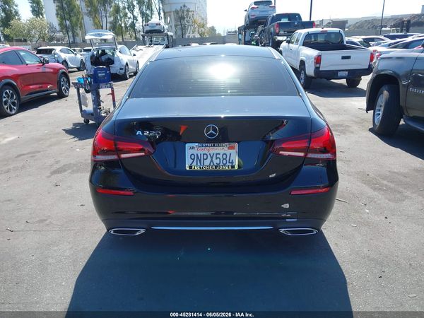 2019 MERCEDES-BENZ A 220 A220