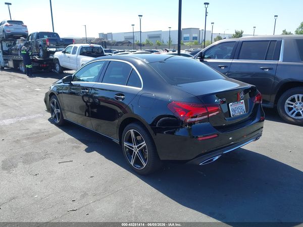 2019 MERCEDES-BENZ A 220 A220
