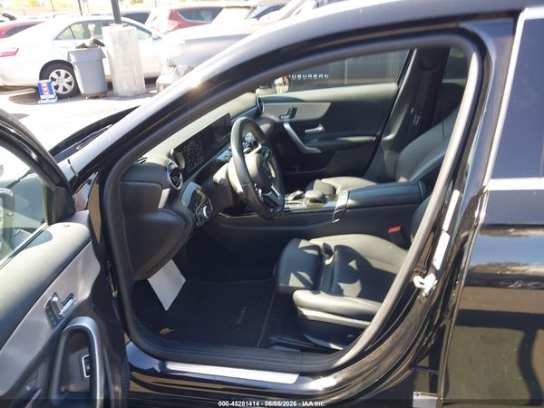 2019 MERCEDES-BENZ A 220 A220