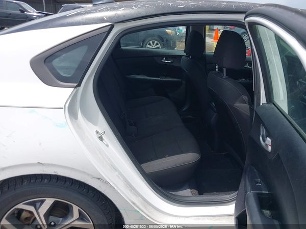2019 KIA FORTE LXS