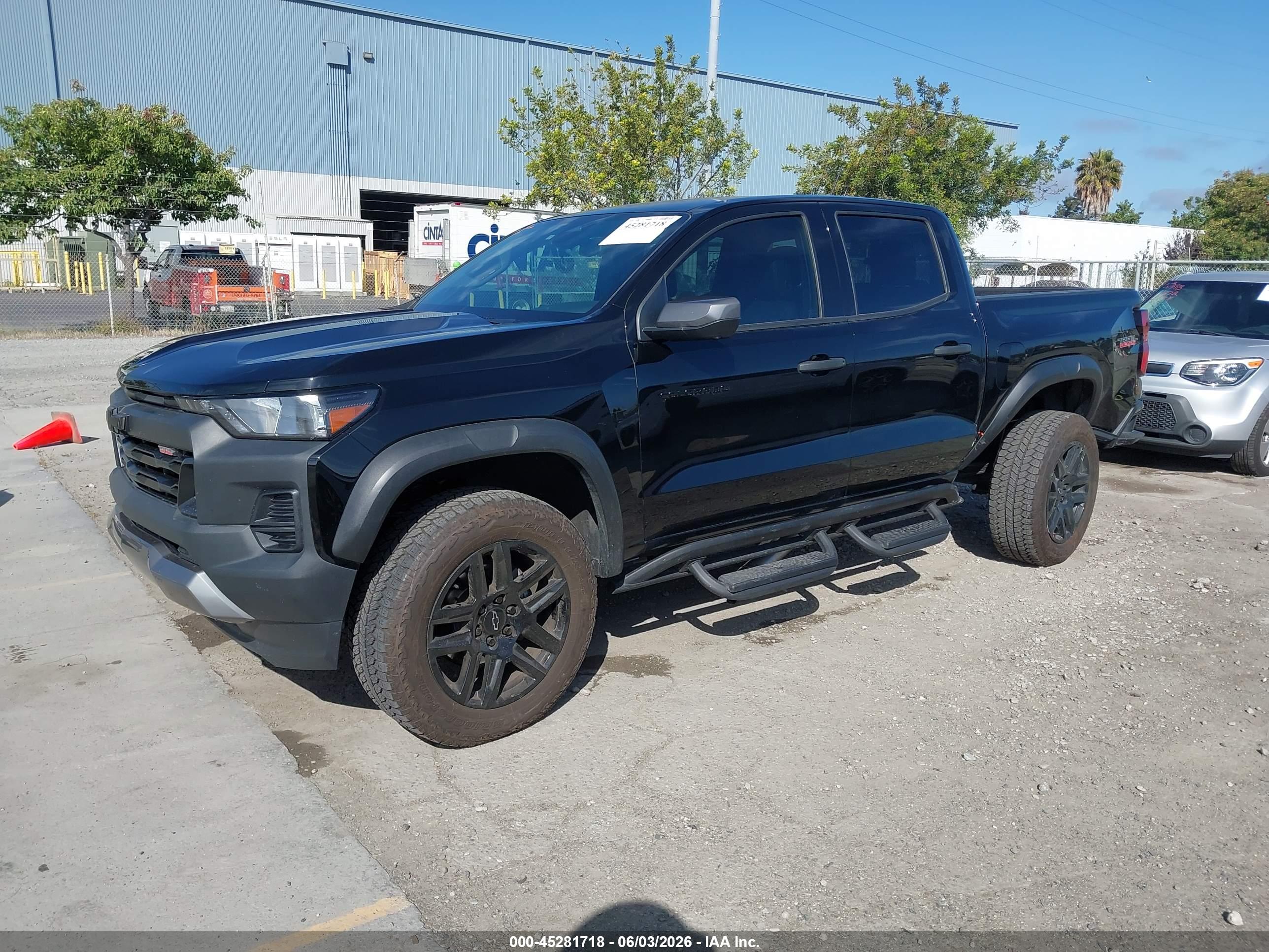 2025 CHEVROLET COLORADO 4WD TRAIL BOSS — I2
