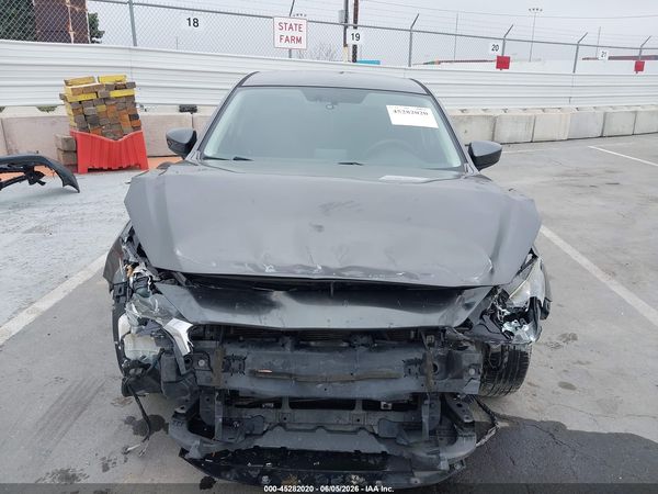 2017 MAZDA MAZDA3 SPORT