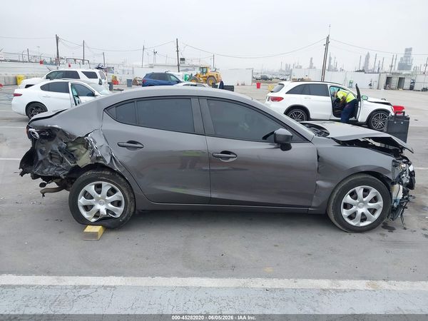 2017 MAZDA MAZDA3 SPORT