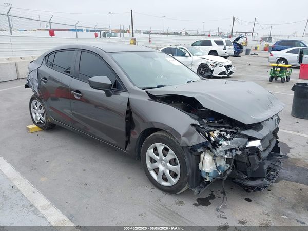 2017 MAZDA MAZDA3 SPORT