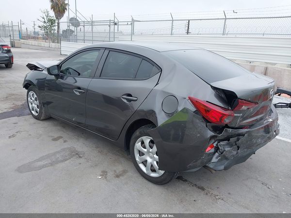 2017 MAZDA MAZDA3 SPORT