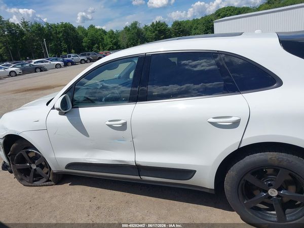 2018 PORSCHE MACAN
