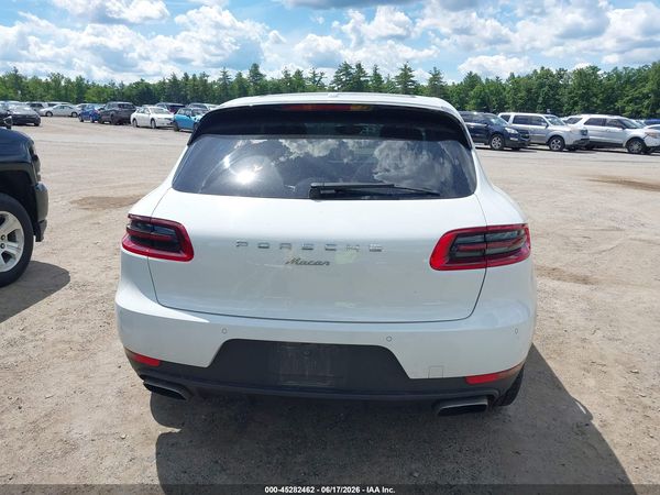 2018 PORSCHE MACAN