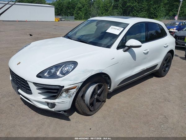 2018 PORSCHE MACAN