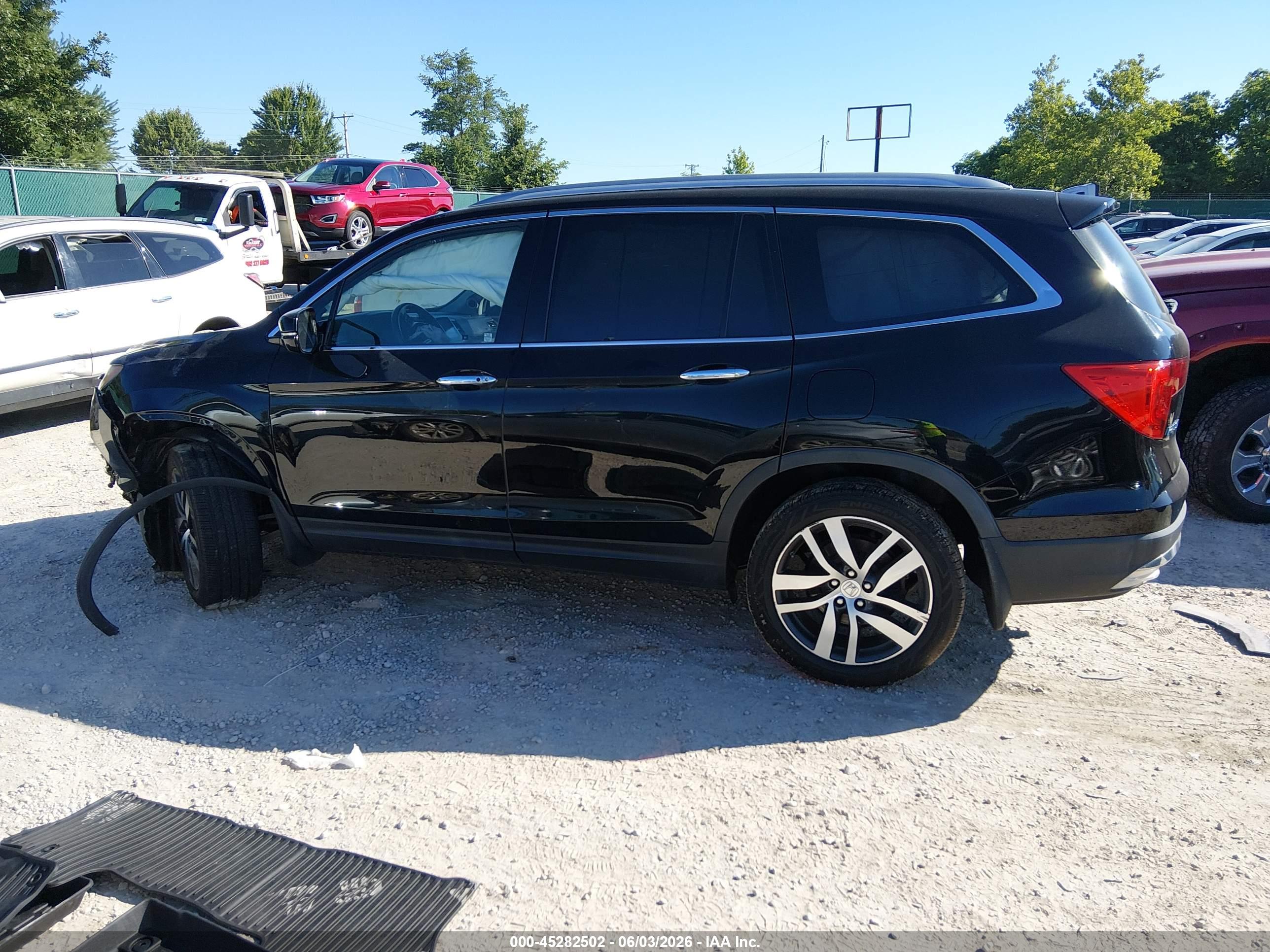 2017 HONDA PILOT ELITE