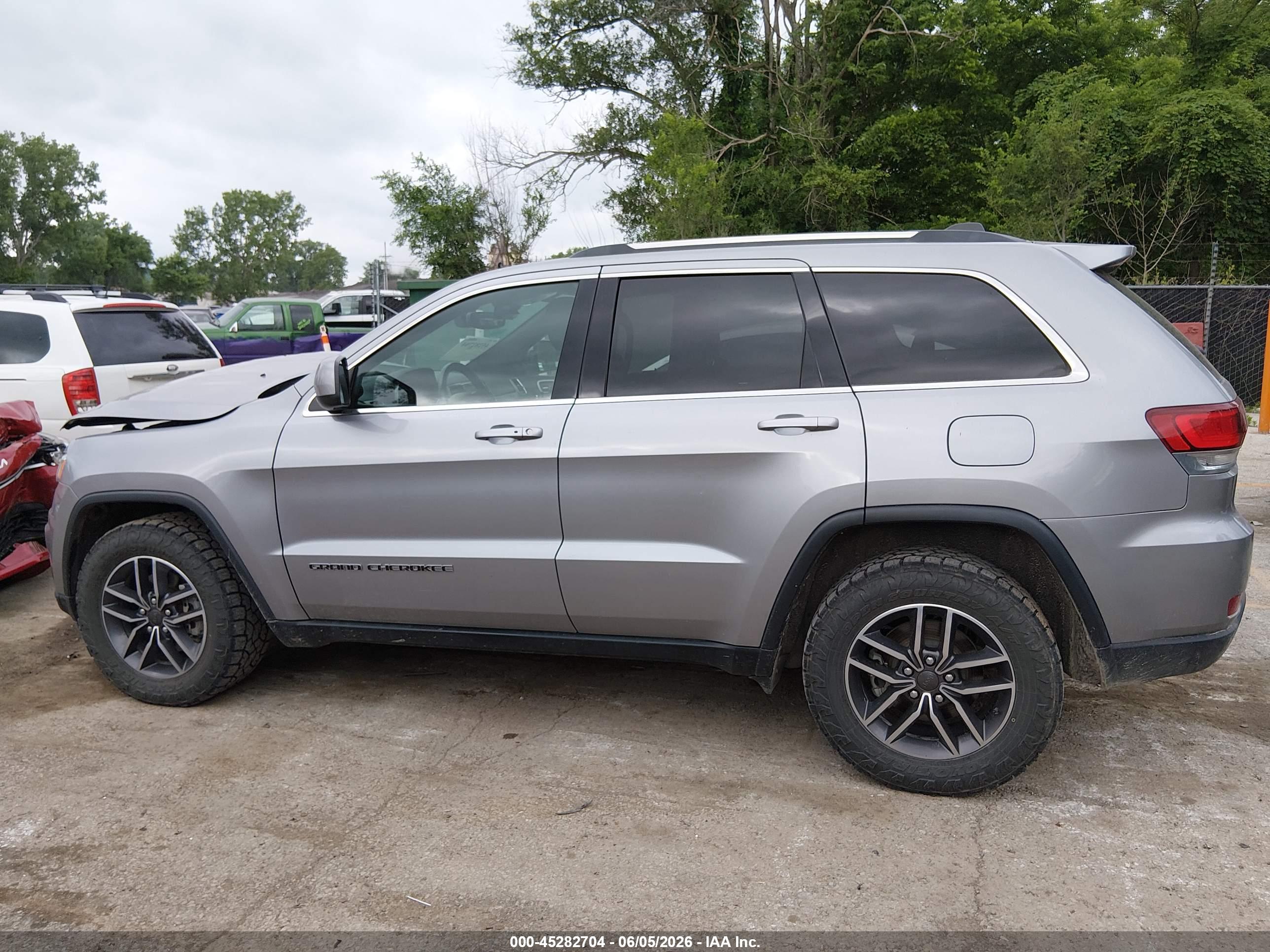 2020 JEEP GRAND CHEROKEE LAREDO E 4X4