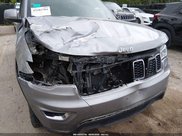 2020 JEEP GRAND CHEROKEE LAREDO E 4X4