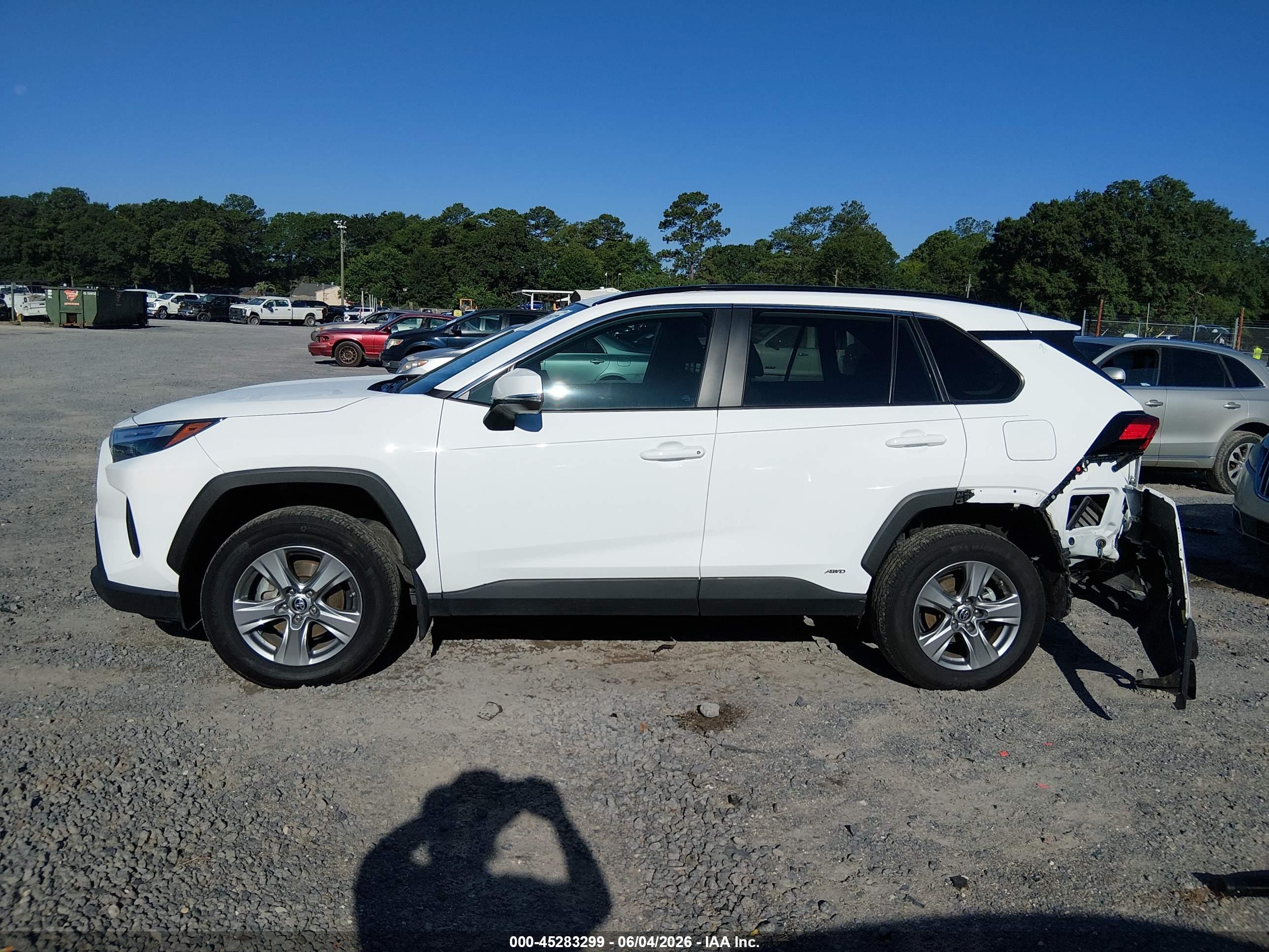 2024 TOYOTA RAV4 HYBRID LE