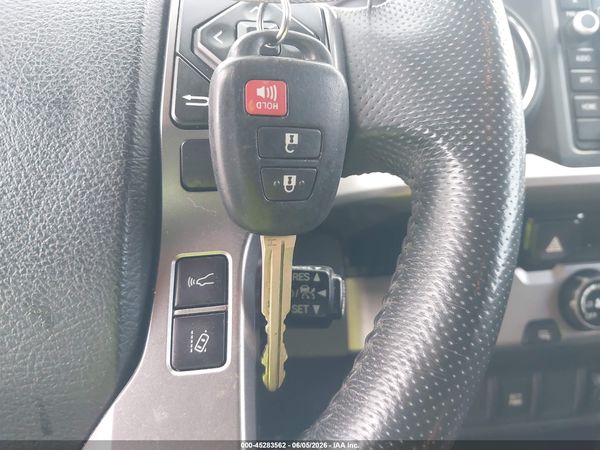 2018 TOYOTA TACOMA SR5 V6
