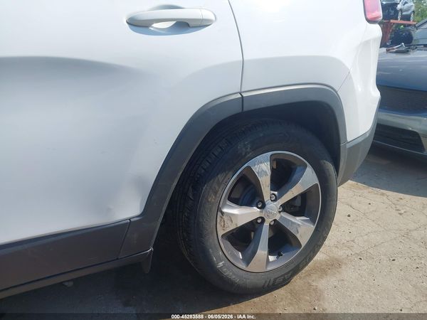 2019 JEEP CHEROKEE LIMITED — I6