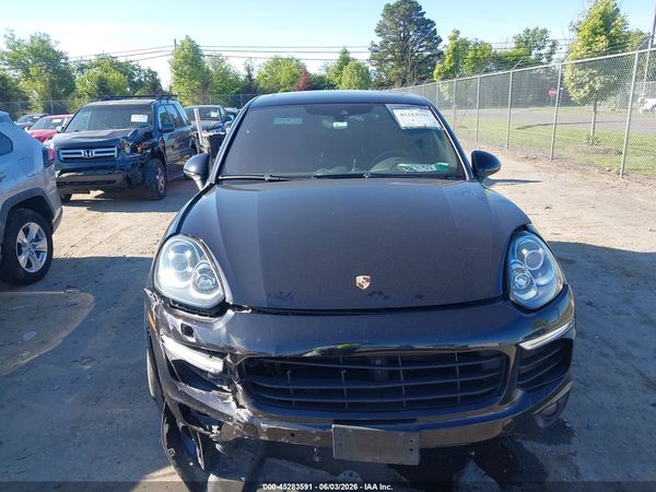 2017 PORSCHE CAYENNE PLATINUM EDITION