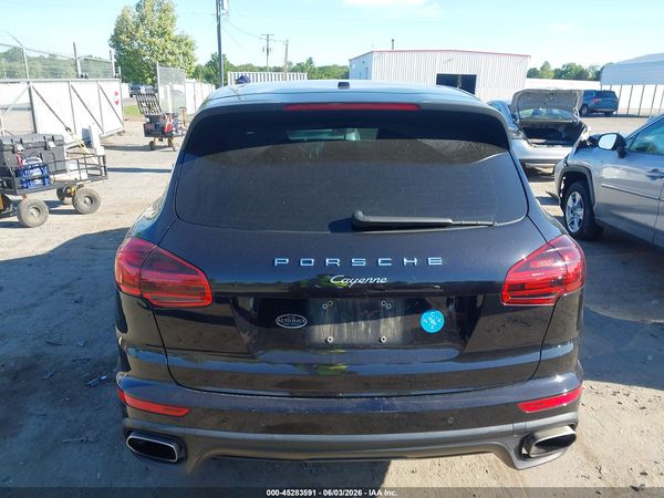 2017 PORSCHE CAYENNE PLATINUM EDITION