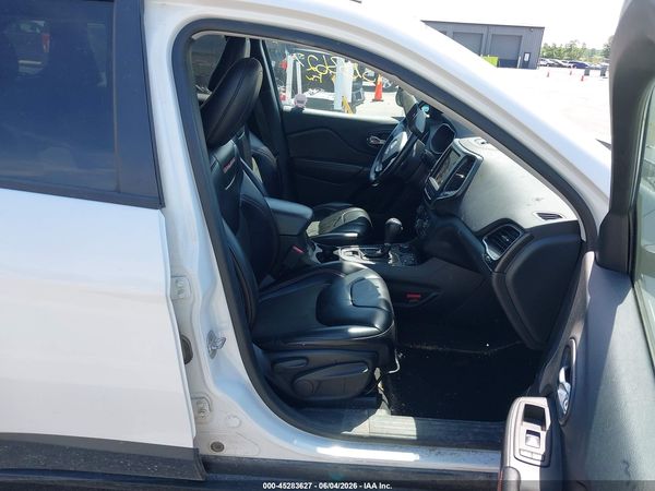 2019 JEEP CHEROKEE TRAILHAWK 4X4