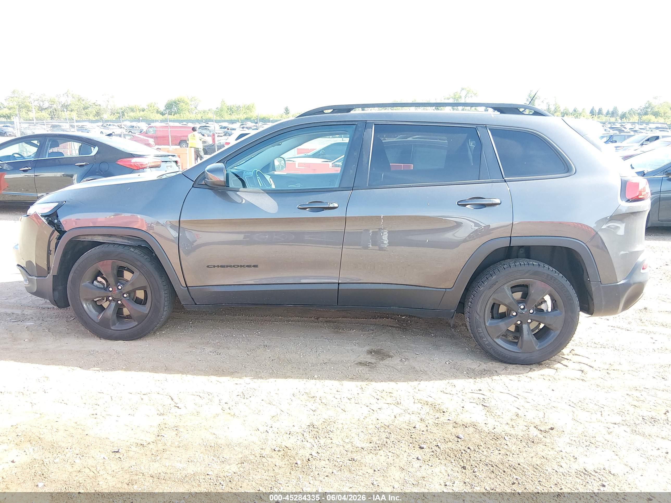 2018 JEEP CHEROKEE LATITUDE FWD