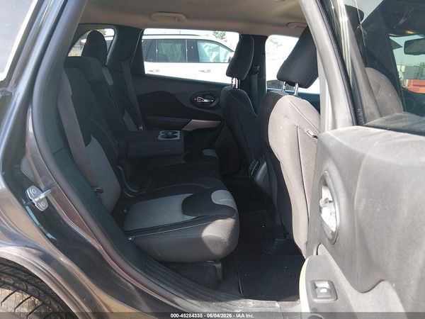 2018 JEEP CHEROKEE LATITUDE FWD