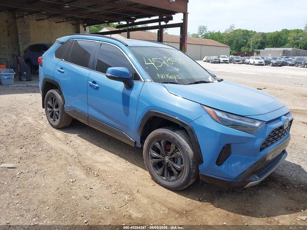 2023 TOYOTA RAV4 HYBRID SE