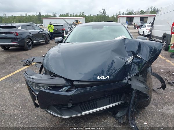2024 KIA EV6 LIGHT LONG RANGE
