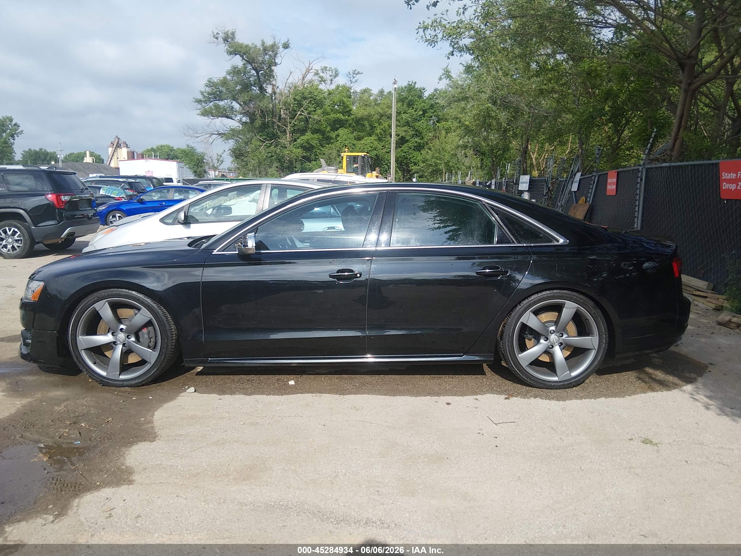 2016 AUDI S8 4.0T