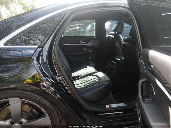 2016 AUDI S8 4.0T