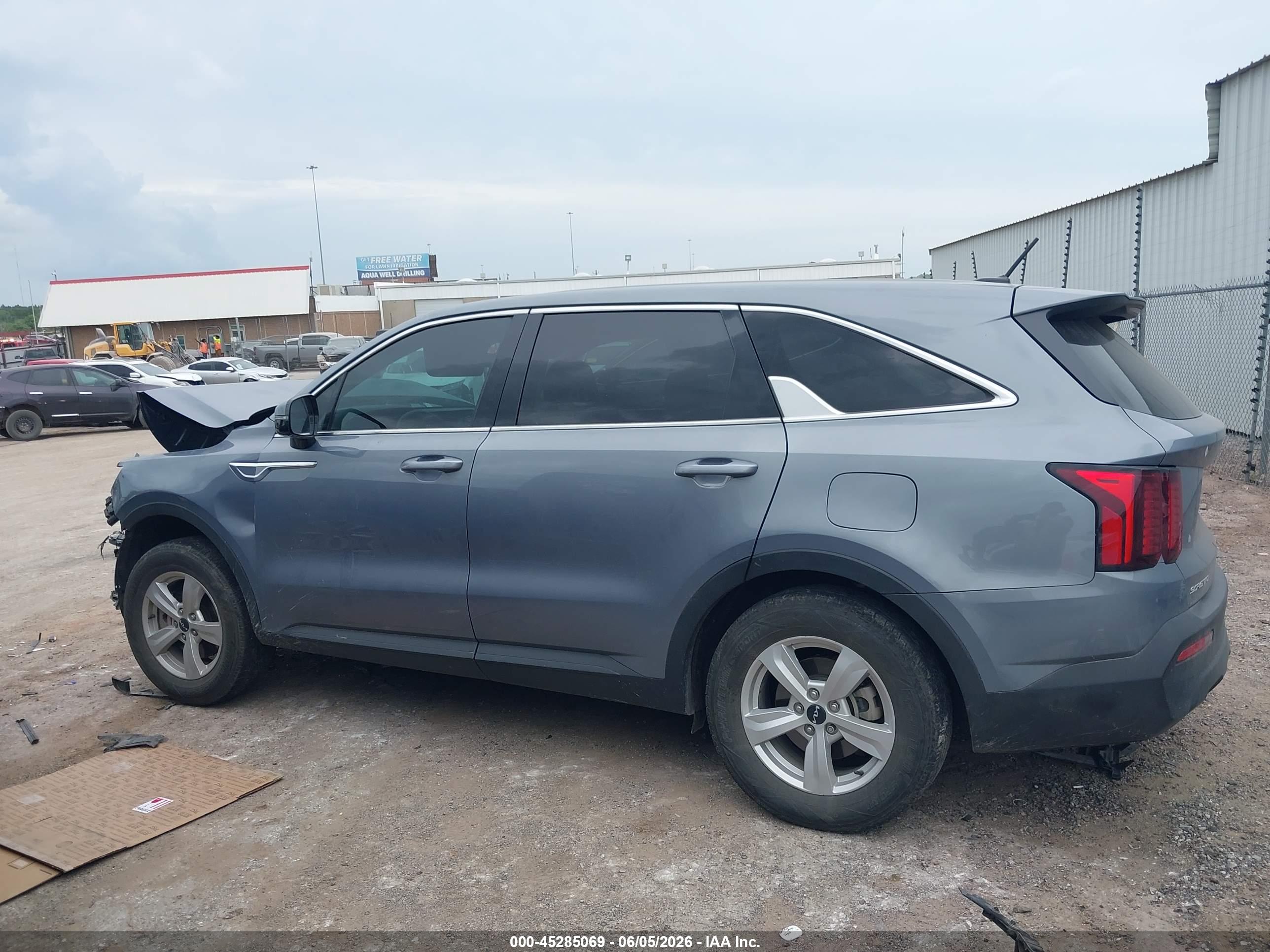 2023 KIA SORENTO LX