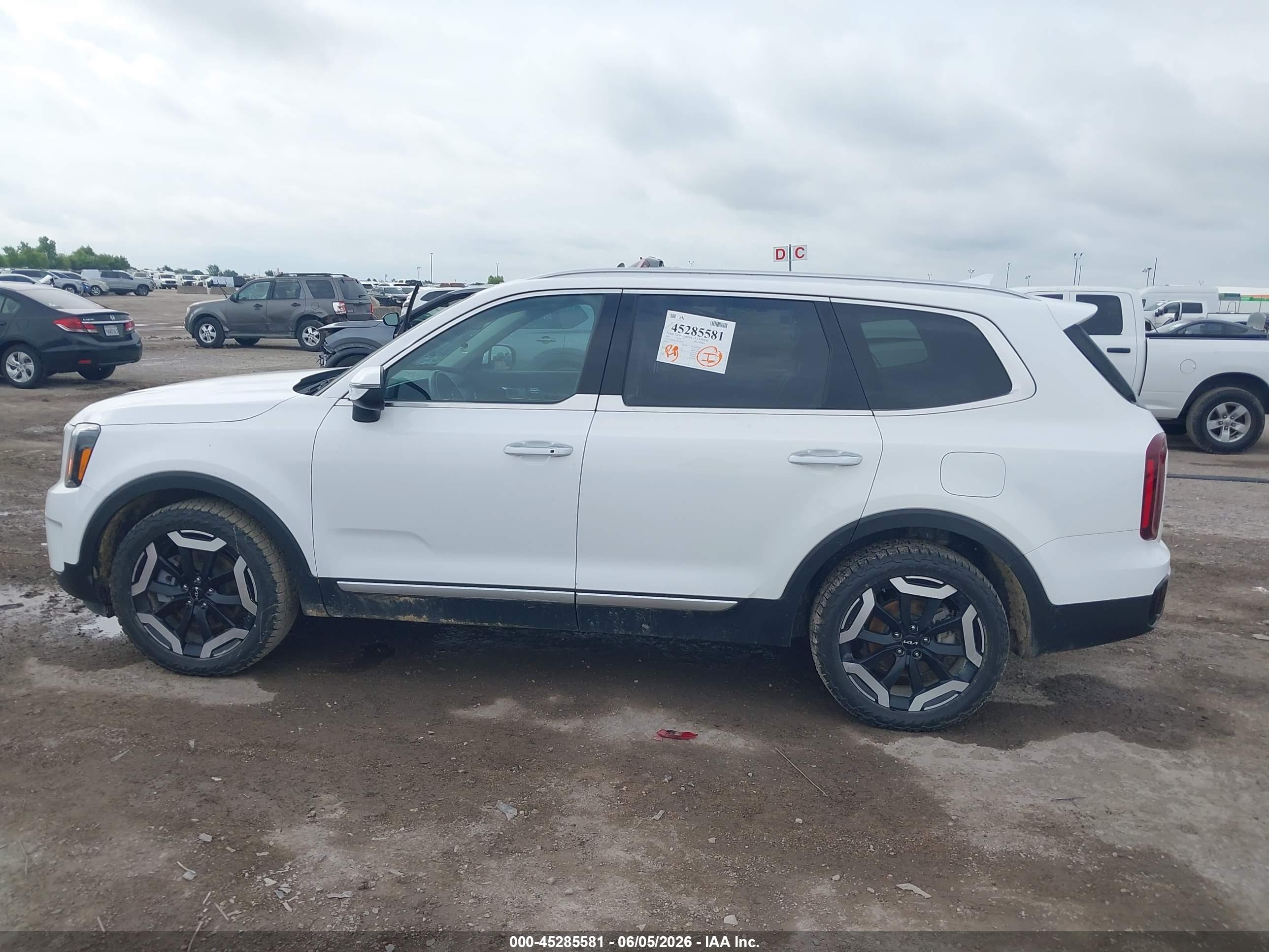 2024 KIA TELLURIDE S