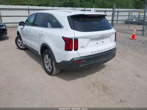 2022 KIA SORENTO LX