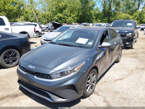 2023 KIA FORTE LXS