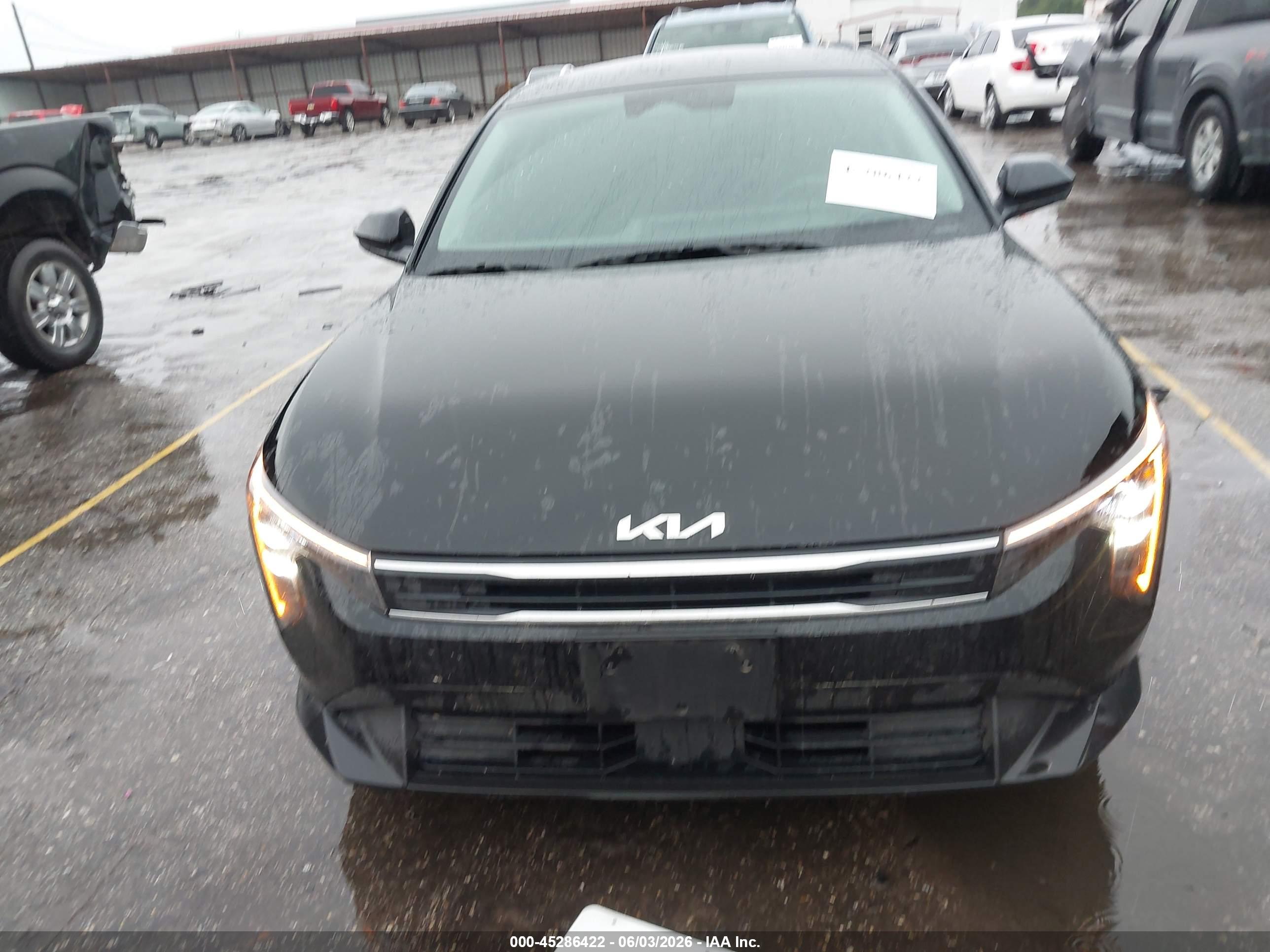 2025 KIA K4 LXS