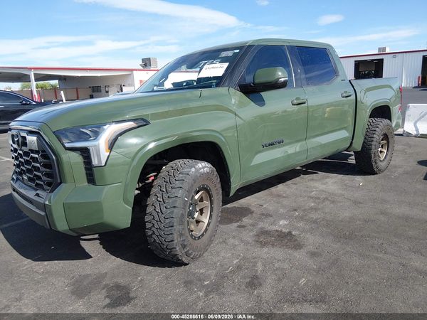 2022 TOYOTA TUNDRA SR5