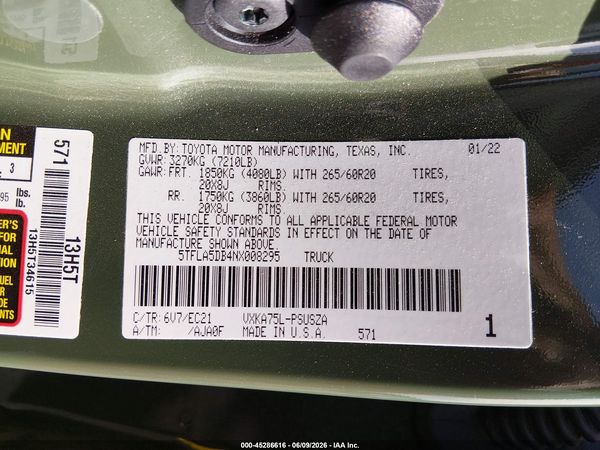 2022 TOYOTA TUNDRA SR5