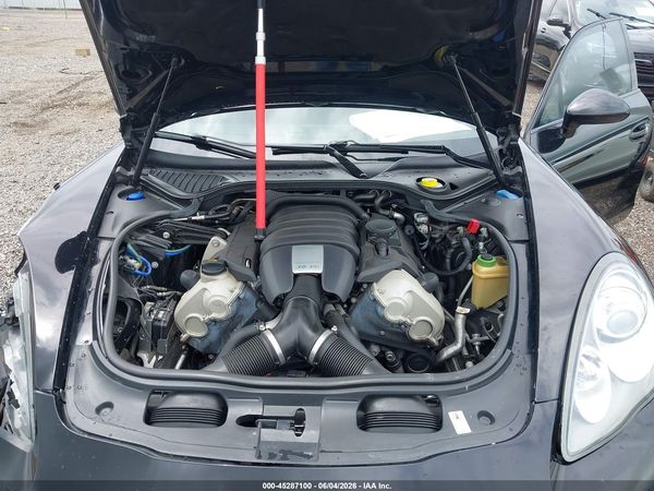 2013 PORSCHE PANAMERA Base (2WD), 4 (4WD)