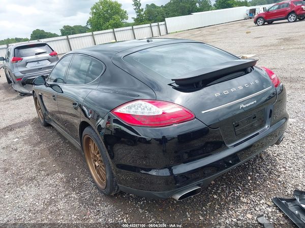 2013 PORSCHE PANAMERA Base (2WD), 4 (4WD)