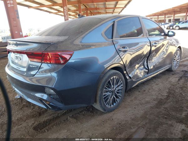 2024 KIA FORTE GT-LINE