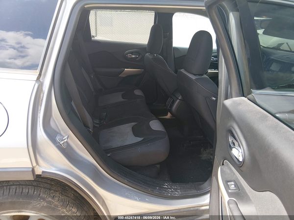 2018 JEEP CHEROKEE LATITUDE FWD