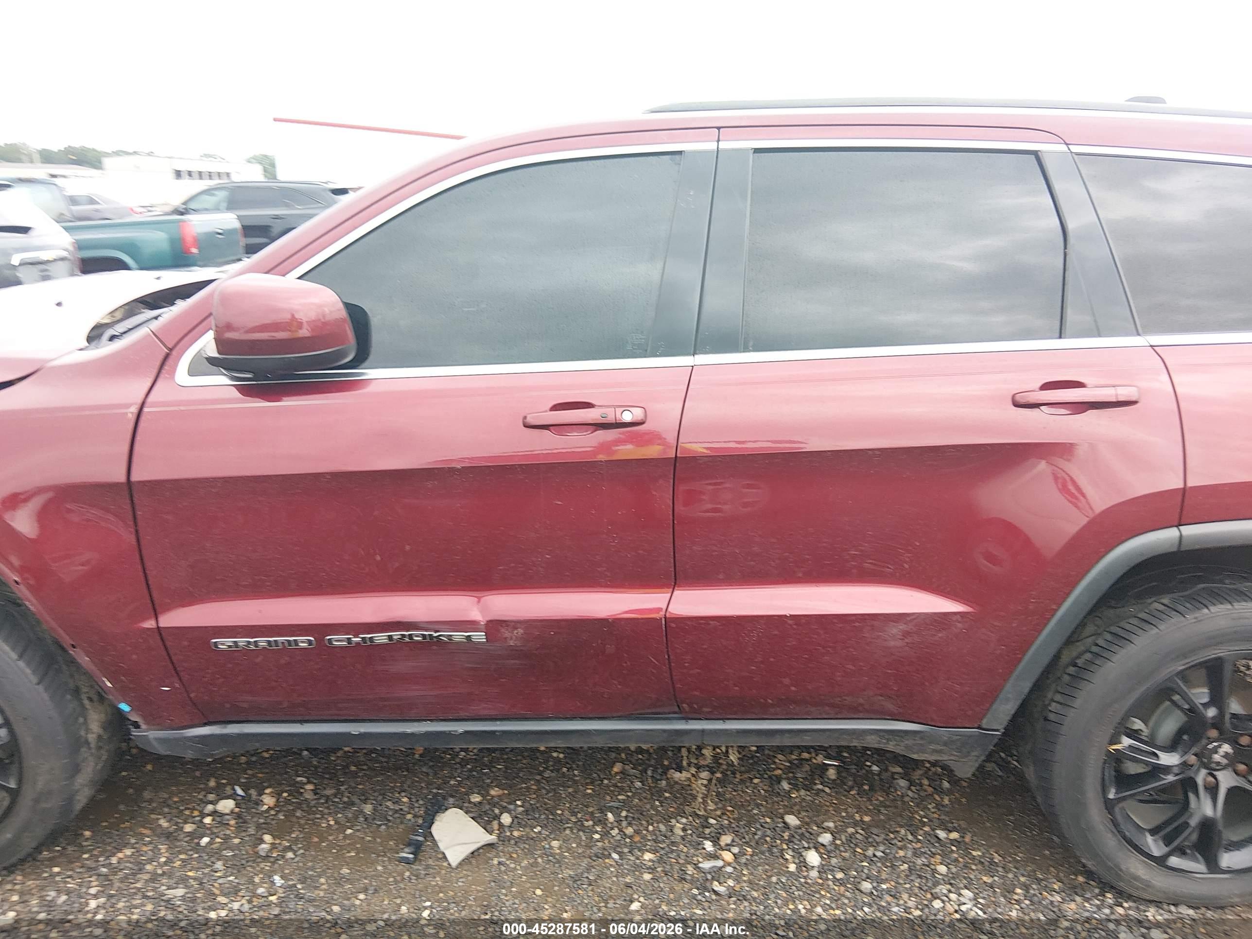 2019 JEEP GRAND CHEROKEE LAREDO 4X2